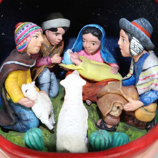 Nacimiento andino en Mano - Image 3