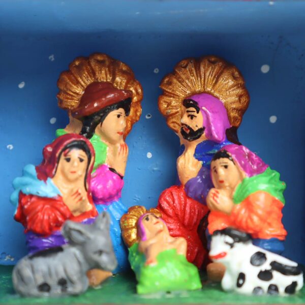 Retablos chico tradicional navideño - Image 3