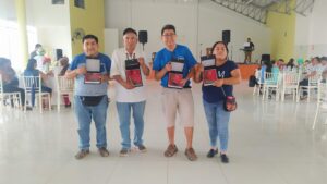 Reconocimiento a artesanos